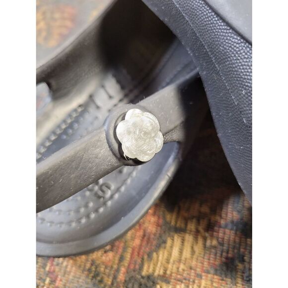 CROCS Womens Black Slingback Flats with Silver Rose Charm- Size 9 - Picture 6 of 10